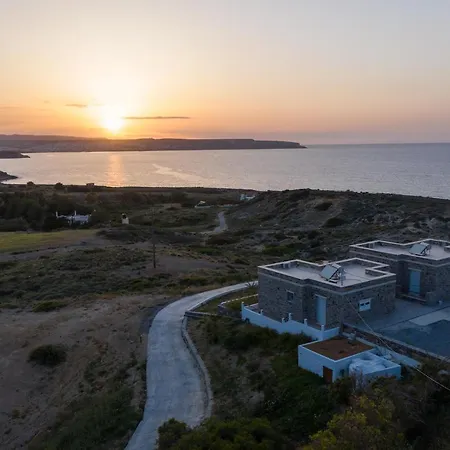 Kalaitzakis With Private Pool דירה *